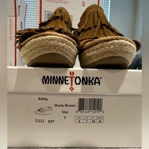 Minnetonka Ashley Wedge Espadrille